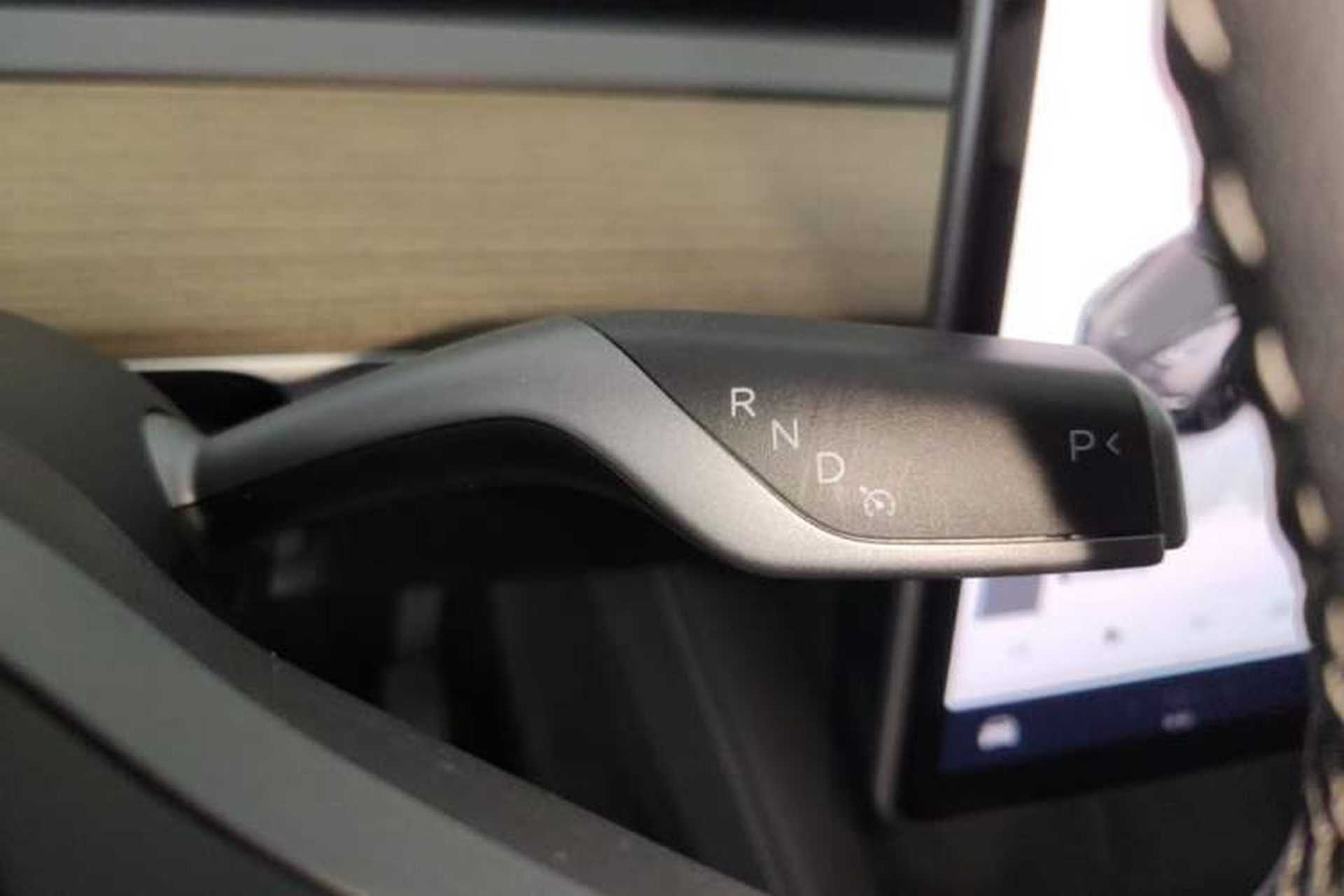 Used Tesla Model Y 2022 Revised Version Rear-Wheel Drive Gear Lever
