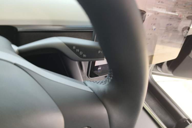 Used Tesla Model Y 2022 Revised Version Rear-Wheel Drive Gear Lever
