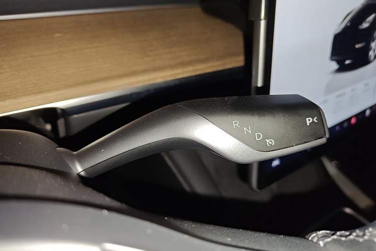 Used Tesla Model Y 2022 Revised Version Rear-Wheel Drive Gear Lever