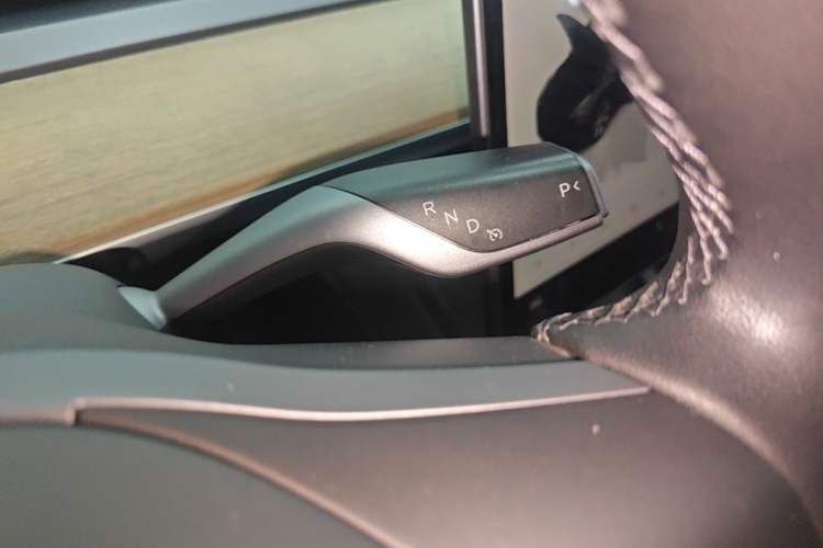 Used Tesla Model Y 2022 Rear-Wheel-Drive Version Gear Lever