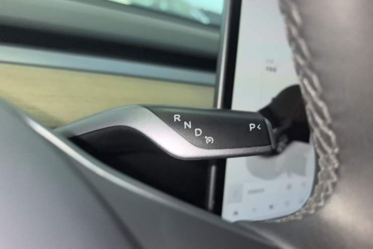 Used Tesla Model Y 2022 Revised Version Long-Range All-Wheel Drive Gear Lever