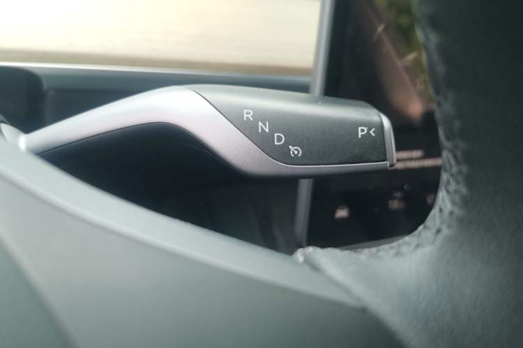 Used Tesla Model Y 2022 Rear-Wheel-Drive Version Gear Lever