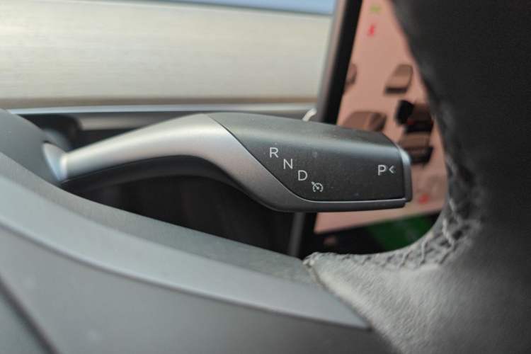 Used Tesla Model Y 2022 Revised Version Rear-Wheel Drive Gear Lever