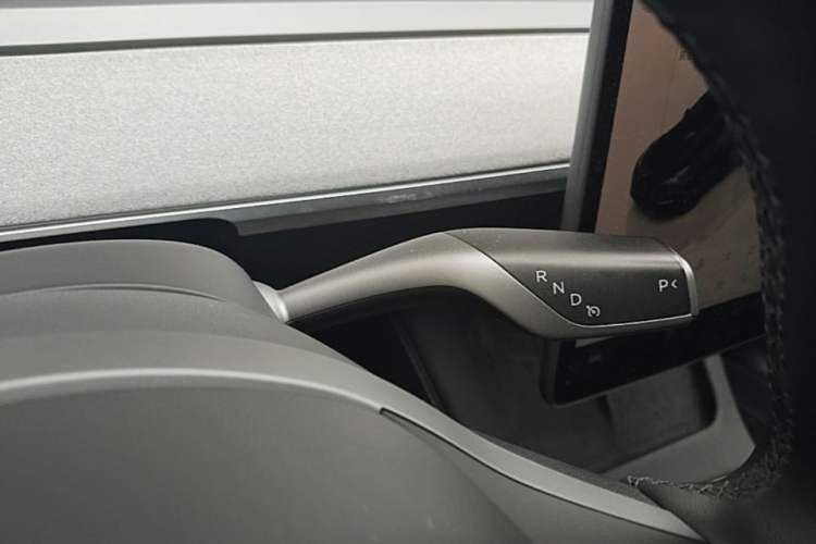 Used Tesla Model Y 2022 Revised Version Rear-Wheel Drive Gear Lever