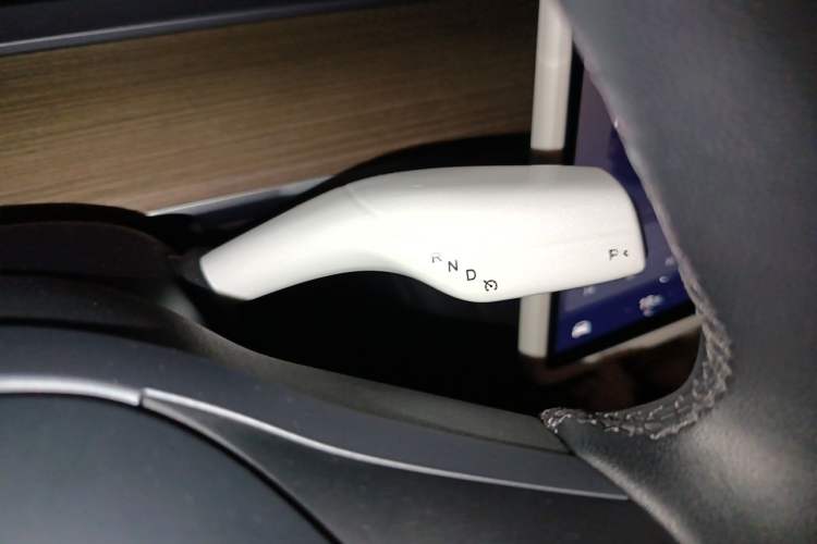 Used Tesla Model Y 2022 Rear-Wheel-Drive Version Gear Lever