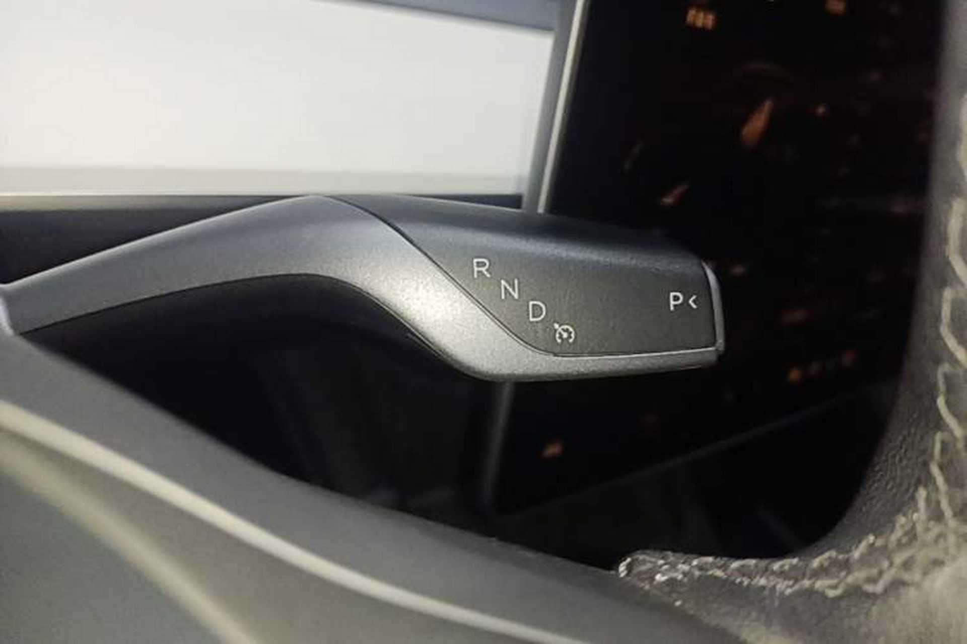 Used Tesla Model Y 2022 Long-Range All-Wheel-Drive Version Gear Lever