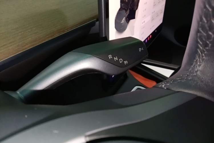 Used Tesla Model Y 2022 Rear-Wheel-Drive Version Gear Lever