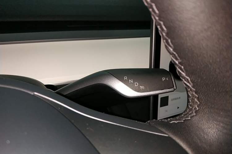 Used Tesla Model Y 2022 Rear-Wheel-Drive Version Gear Lever