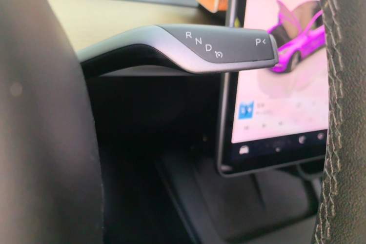 Used Tesla Model Y 2022 Revised Version Rear-Wheel Drive Gear Lever