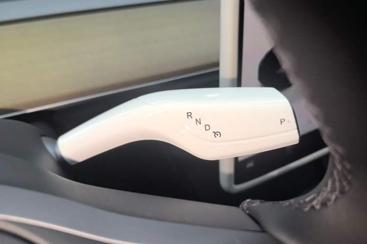 Used Tesla Model Y 2022 Revised Version Rear-Wheel Drive Gear Lever