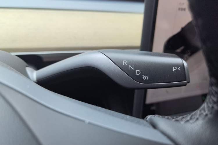 Used Tesla Model Y 2022 Revised Version Rear-Wheel Drive Gear Lever