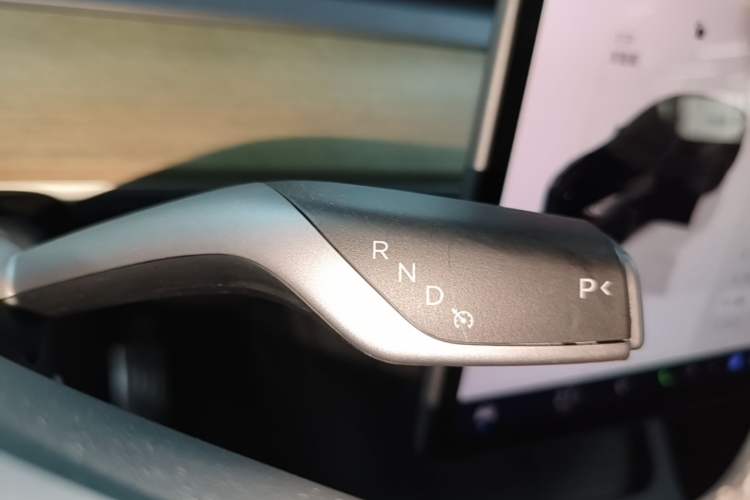 Used Tesla Model Y 2022 Rear-Wheel-Drive Version Gear Lever