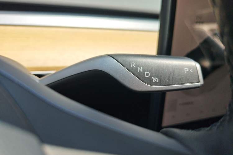 Used Tesla Model Y 2022 Long-Range All-Wheel-Drive Version Gear Lever