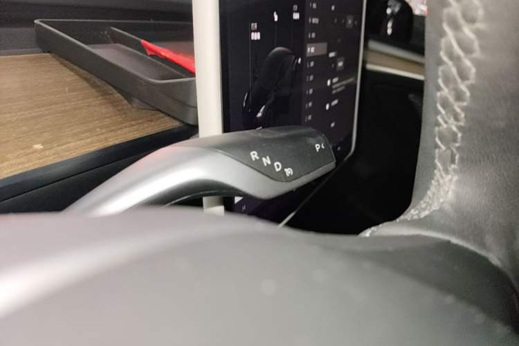 Used Tesla Model Y 2022 Rear-Wheel-Drive Version Gear Lever