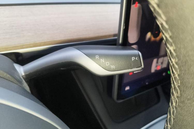 Used Tesla Model Y 2022 Rear-Wheel-Drive Version Gear Lever