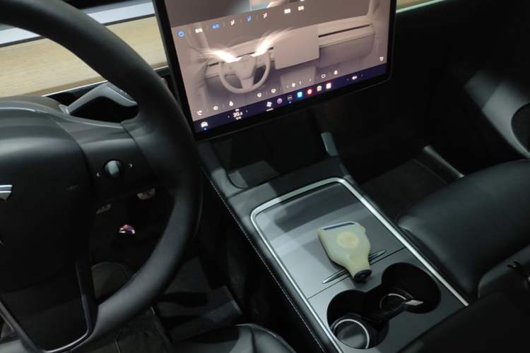 Used Tesla Model Y 2022 Rear-Wheel-Drive Version Gear Lever