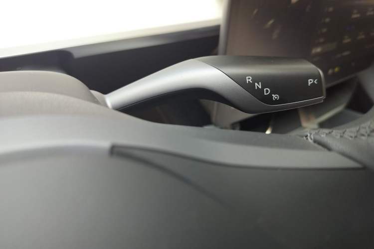 Used Tesla Model Y 2022 Rear-Wheel-Drive Version Gear Lever