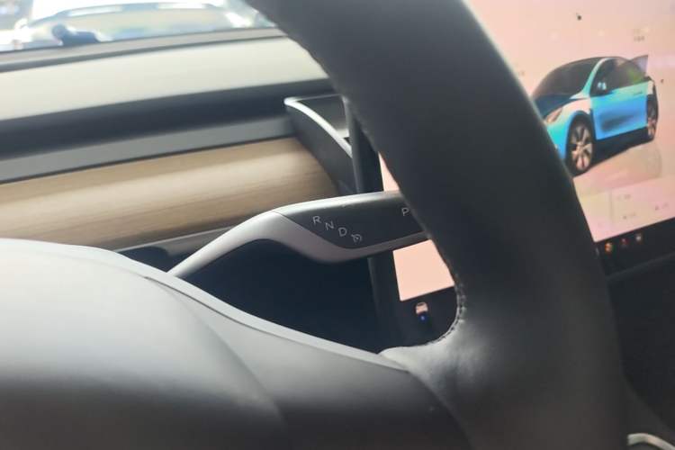 Used Tesla Model Y 2022 Revised Version Rear-Wheel Drive Gear Lever