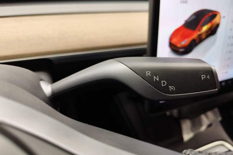 Used Tesla Model Y 2022 Long-Range All-Wheel-Drive Version Gear Lever