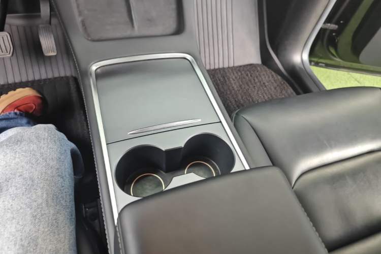 Used Tesla Model Y 2022 Revised Version Rear-Wheel Drive Gear Lever