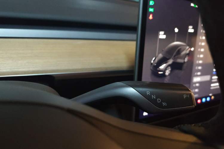 Used Tesla Model Y 2022 Revised Version Rear-Wheel Drive Gear Lever