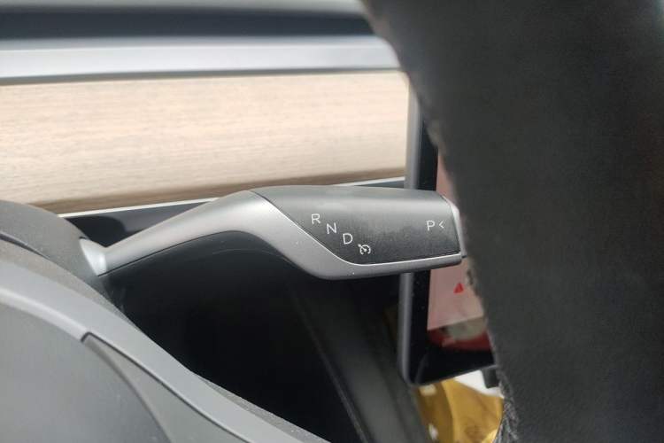 Used Tesla Model Y 2022 Long-Range All-Wheel-Drive Version Gear Lever