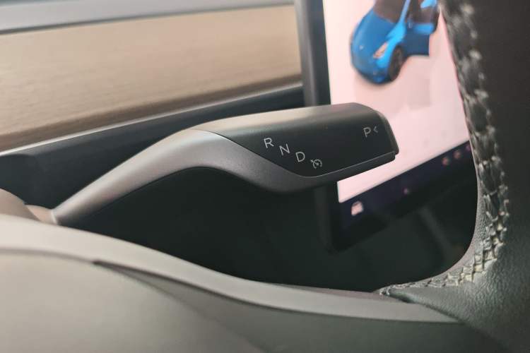 Used Tesla Model Y 2022 Revised Version Rear-Wheel Drive Gear Lever