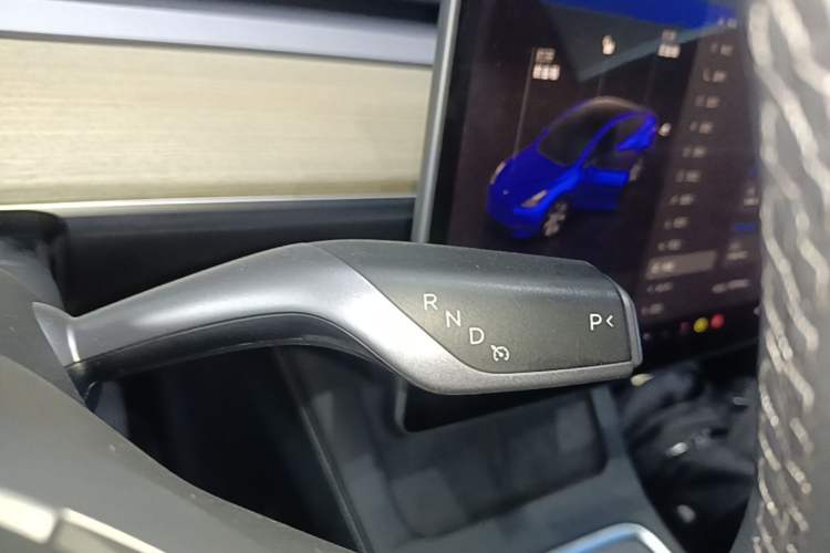 Used Tesla Model Y 2022 Revised Version Rear-Wheel Drive Gear Lever