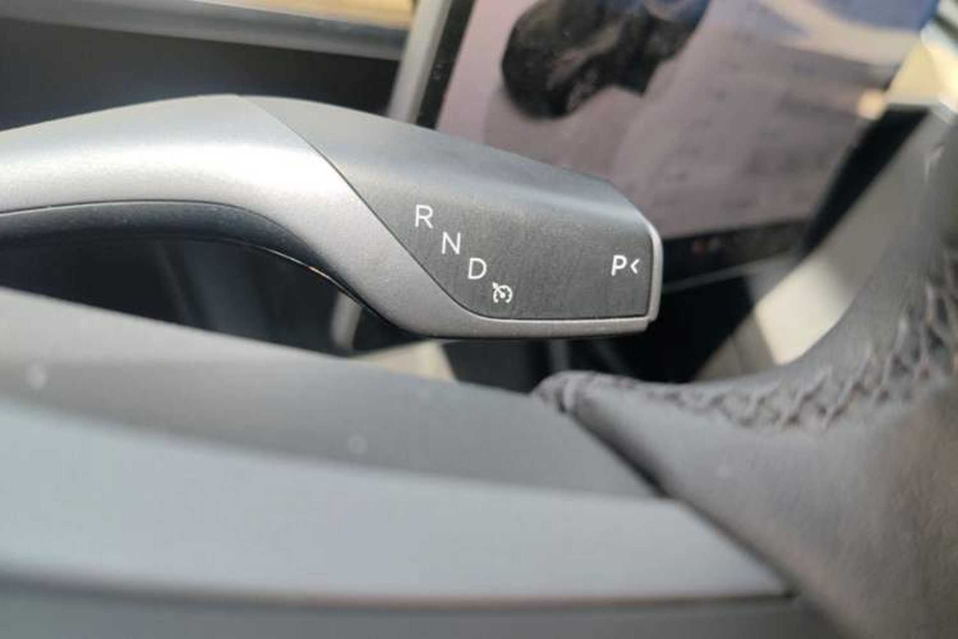 Used Tesla Model Y 2022 Revised Version Rear-Wheel Drive Gear Lever