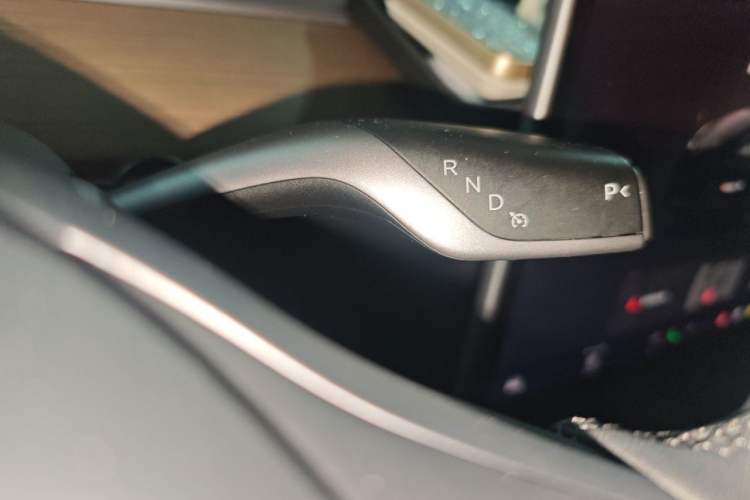 Used Tesla Model Y 2022 Rear-Wheel-Drive Version Gear Lever