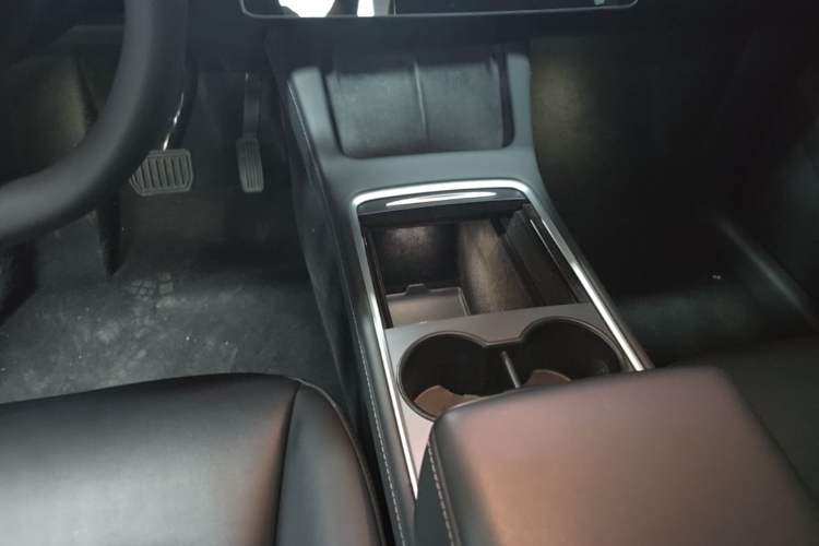 Used Tesla Model Y 2022 Rear-Wheel-Drive Version Gear Lever