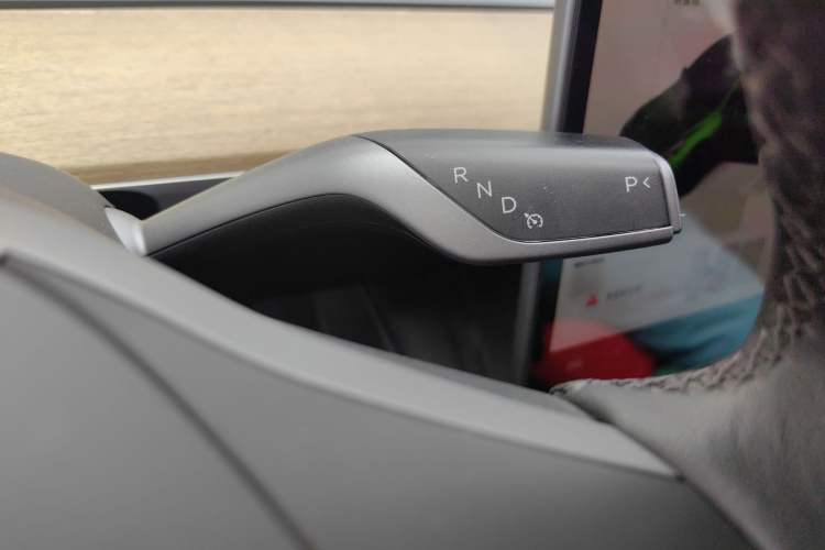 Used Tesla Model Y 2022 Rear-Wheel-Drive Version Gear Lever