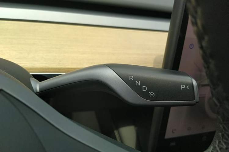 Used Tesla Model Y 2022 Revised Version Rear-Wheel Drive Gear Lever