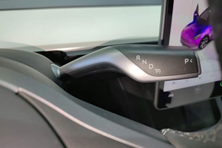 Used Tesla Model Y 2022 Revised Version Rear-Wheel Drive Gear Lever