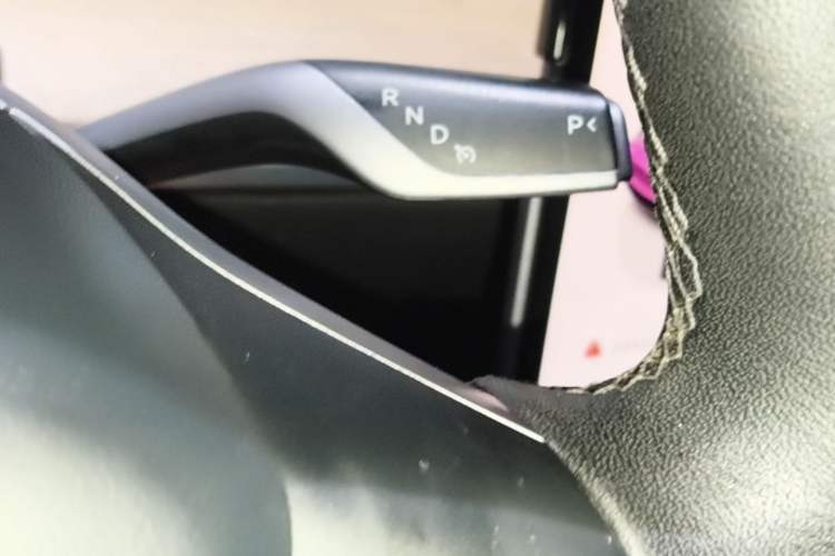 Used Tesla Model Y 2022 Rear-Wheel-Drive Version Gear Lever