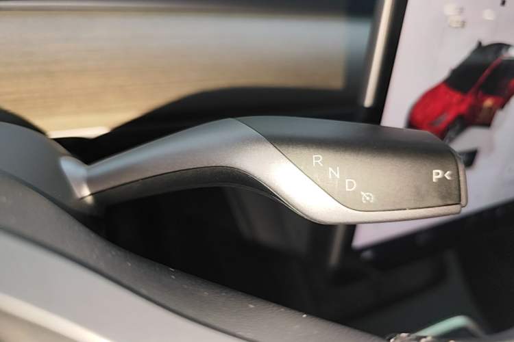 Used Tesla Model Y 2022 Revised Version Rear-Wheel Drive Gear Lever