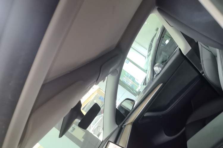Used Tesla Model Y 2022 Revised Version Rear-Wheel Drive Headliner