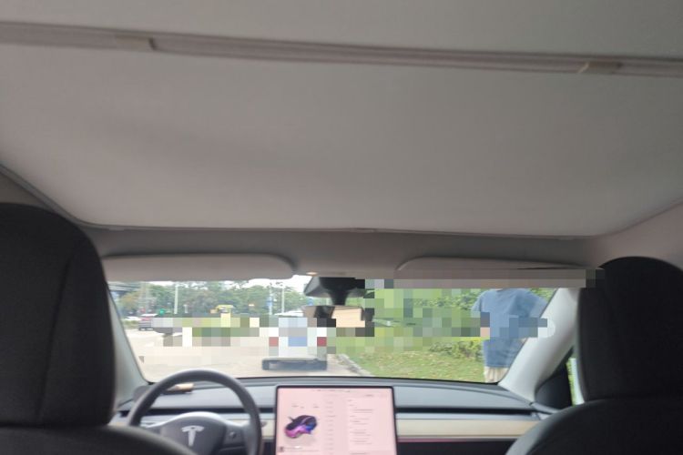 Used Tesla Model Y 2022 Rear-Wheel-Drive Version Headliner
