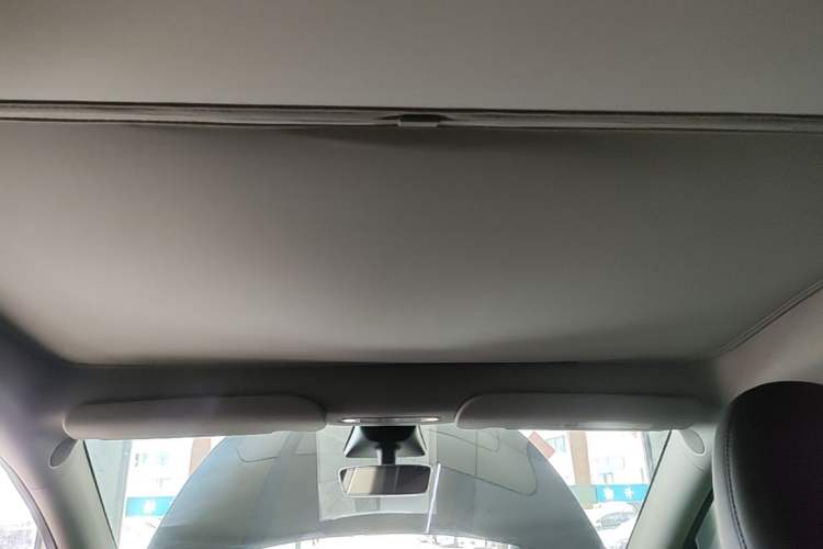 Used Tesla Model Y 2022 Revised Version Rear-Wheel Drive Headliner