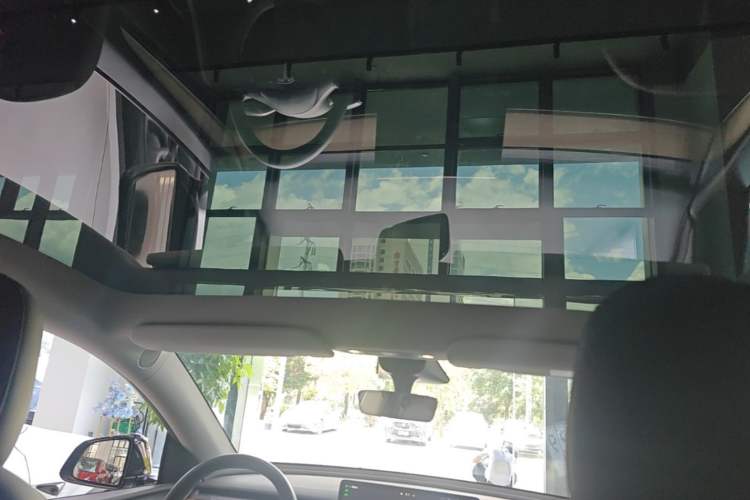 Used Tesla Model Y 2022 Revised Version Rear-Wheel Drive Headliner