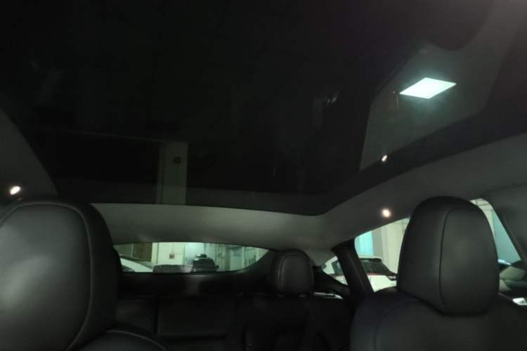 Used Tesla Model Y 2022 Revised Version Rear-Wheel Drive Headliner