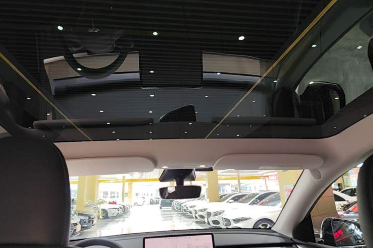 Used Tesla Model Y 2022 Revised Version Rear-Wheel Drive Headliner