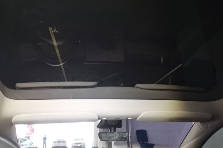 Used Tesla Model Y 2022 Rear-Wheel-Drive Version Headliner