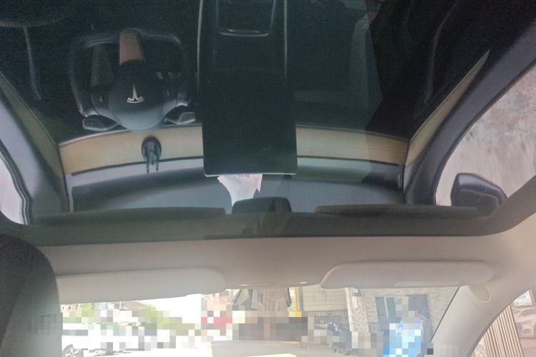 Used Tesla Model Y 2022 Rear-Wheel-Drive Version Headliner