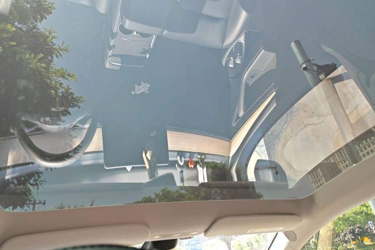 Used Tesla Model Y 2022 Revised Version Rear-Wheel Drive Headliner