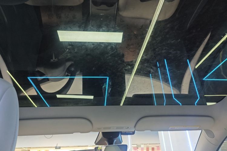 Used Tesla Model Y 2022 Long-Range All-Wheel-Drive Version Headliner