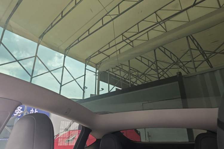 Used Tesla Model Y 2022 Rear-Wheel-Drive Version Headliner