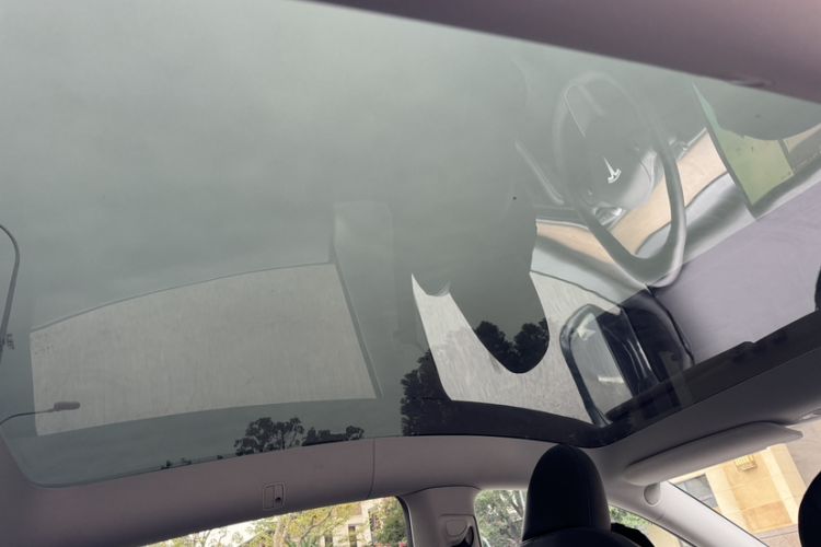 Used Tesla Model Y 2022 Revised Version Rear-Wheel Drive Headliner