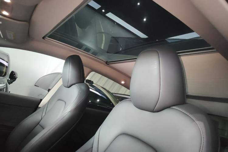 Used Tesla Model Y 2022 Revised Version Rear-Wheel Drive Headliner
