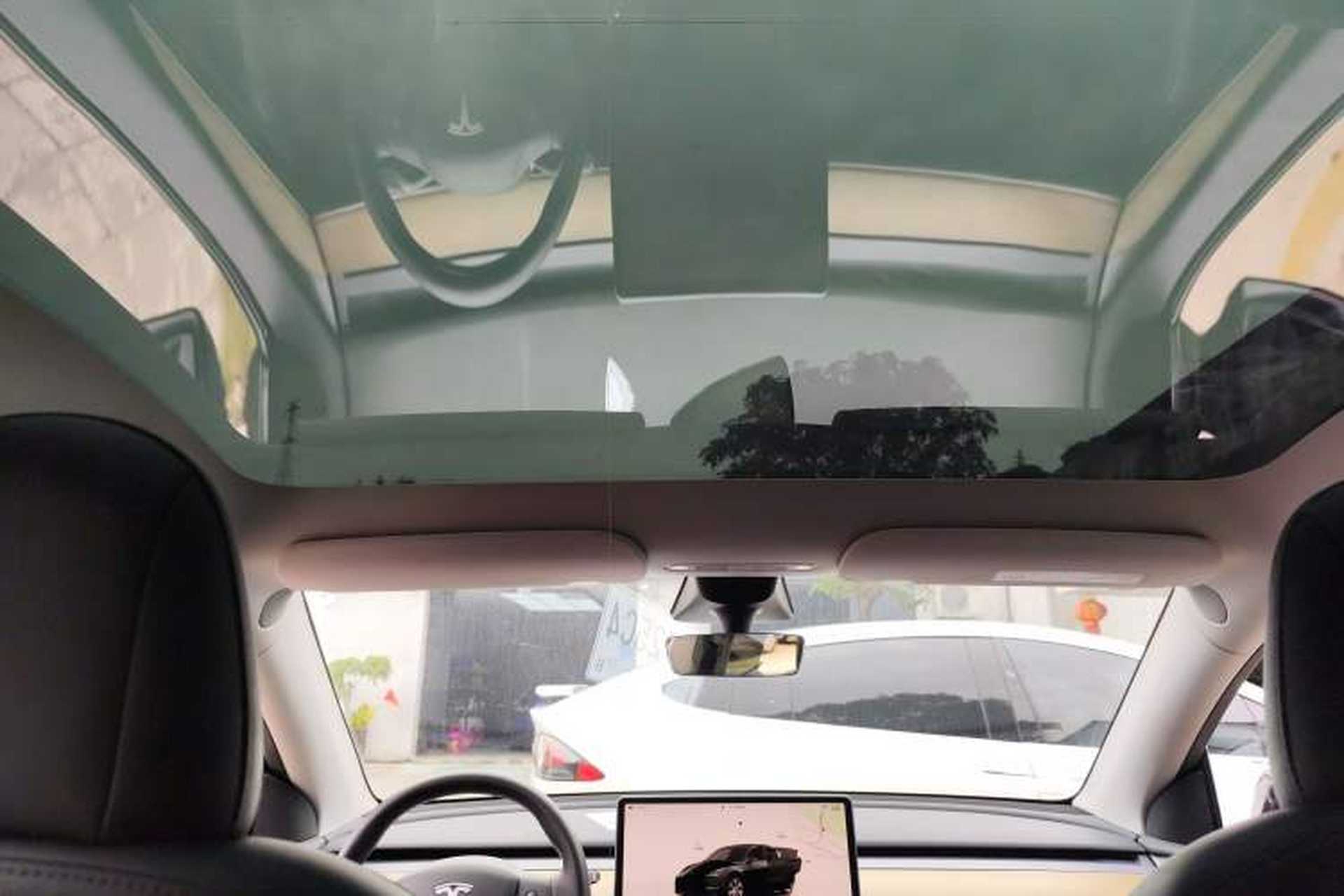 Used Tesla Model Y 2022 Rear-Wheel-Drive Version Headliner